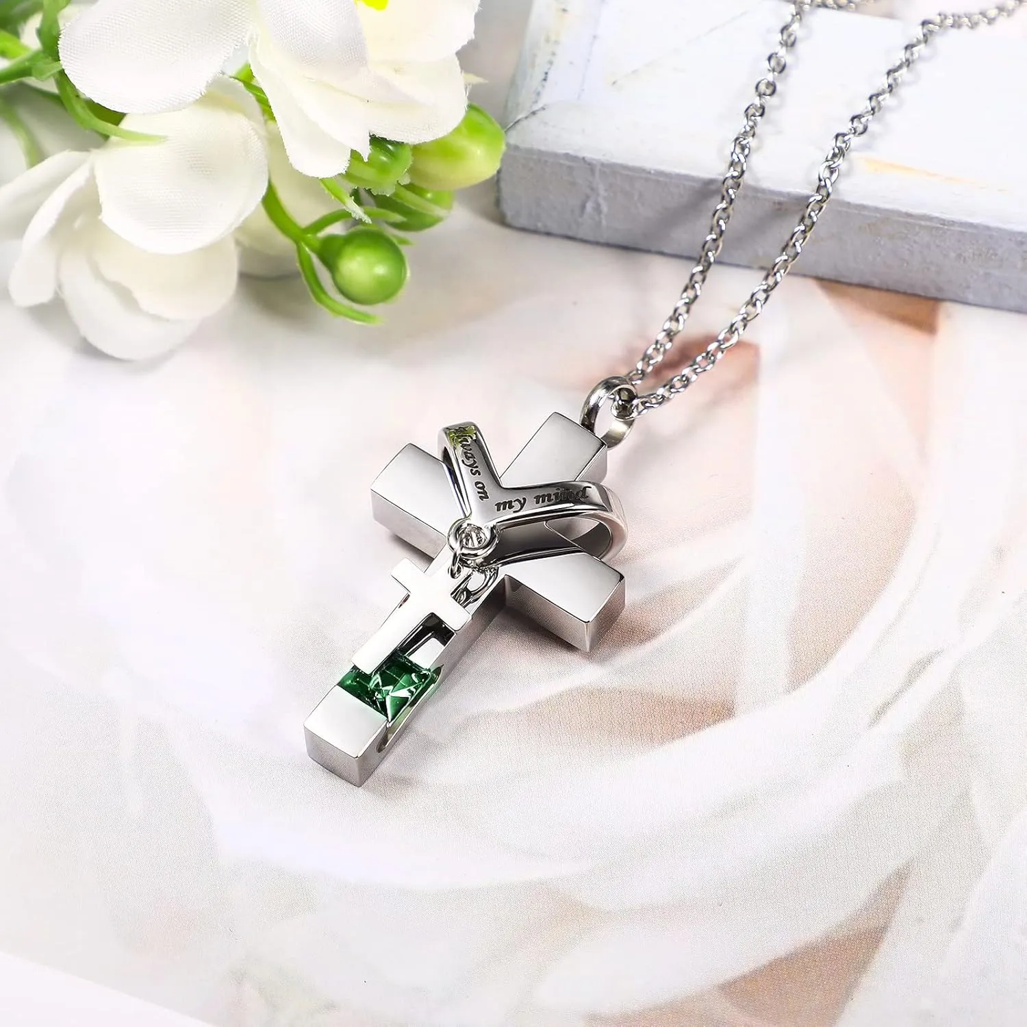 Fumete 5 Pcs Ashes Urn Necklace Keepsake Cremation Heart Cross Cubic Jewelry for Ashes Stainless Steel Memorial Locket Urn Keepsake Necklace for Women Men Loved Ones, 5 Styles